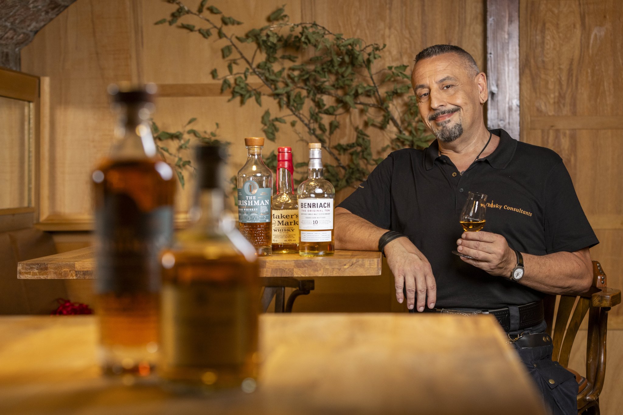 Whiskey Consultants_0624_L3241_be
